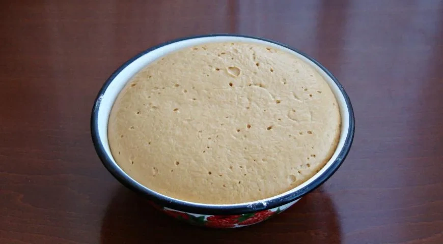 Кулич с вареной сгущенкой и миндалем: шаг 4