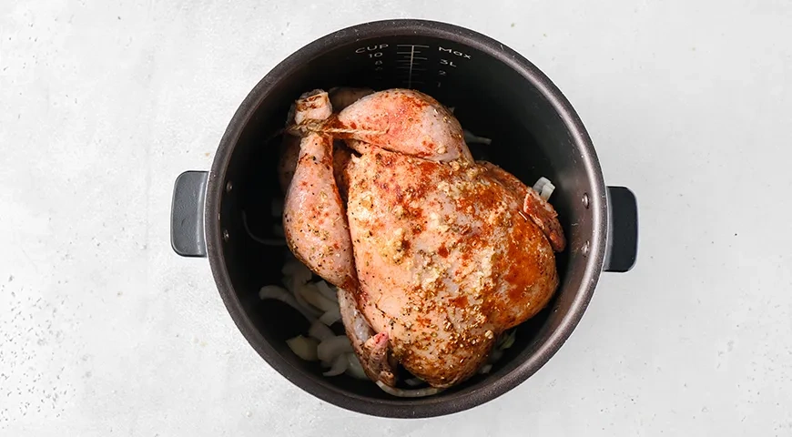 Курица, запеченная целиком в мультиварке: шаг 4