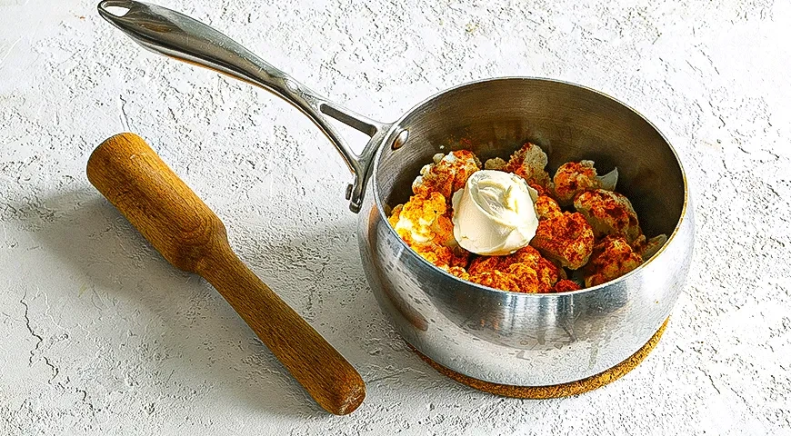 Куриные бедрышки с пюре из цветной капусты: шаг 4