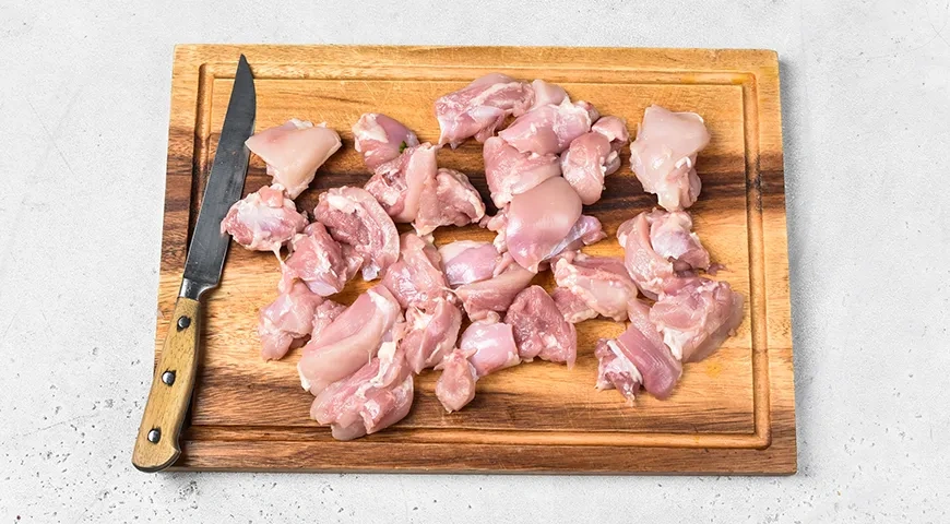 Куриный паприкаш с грибами по-венгерски: шаг 4