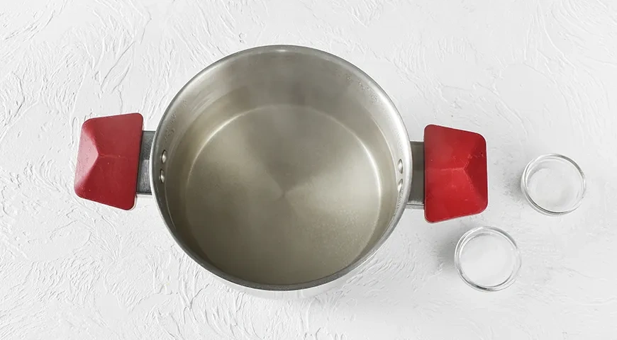 Квашеные зеленые помидоры в кастрюле: шаг 4