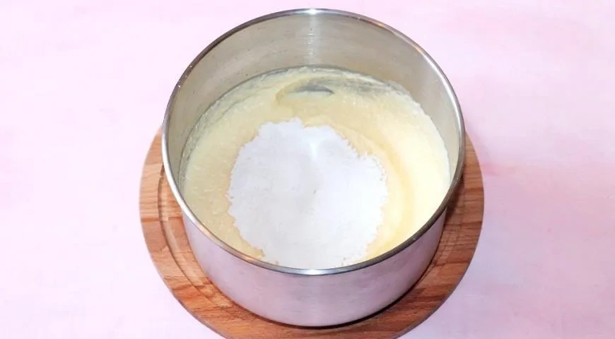 Ленивый кулич со вкусом шоколада и цитруса: шаг 4