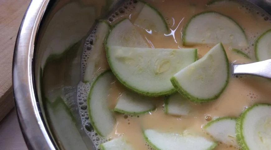 Омлет с кабачками для летнего завтрака: шаг 4