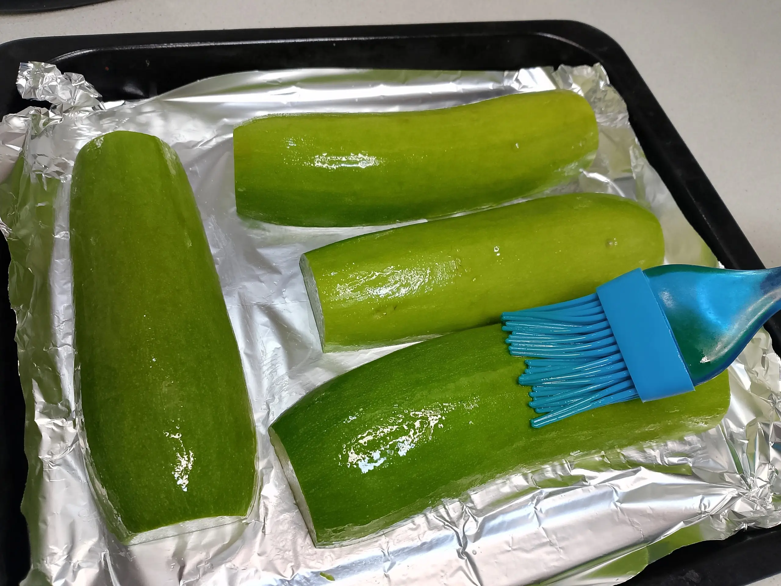 Шаг 4: Лодочки из кабачков с куриным фаршем