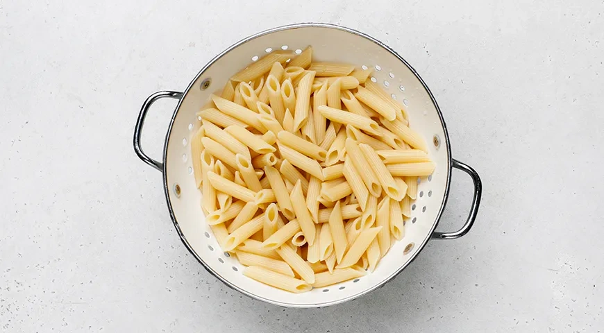 Макароны с курицей и овощами: шаг 4