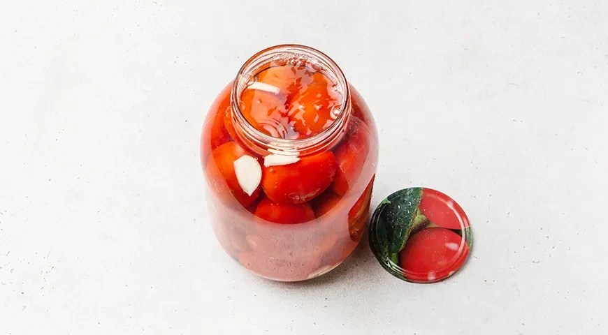 Маринованные помидоры на зиму в банках: шаг 4