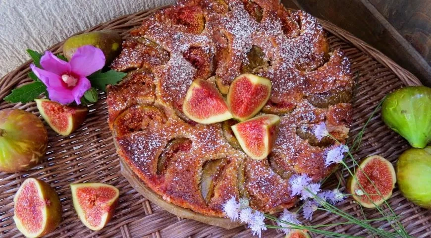 Миндальный пирог с инжиром: шаг 4