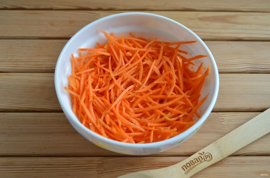 Шаг 4: Морковь по-корейски
