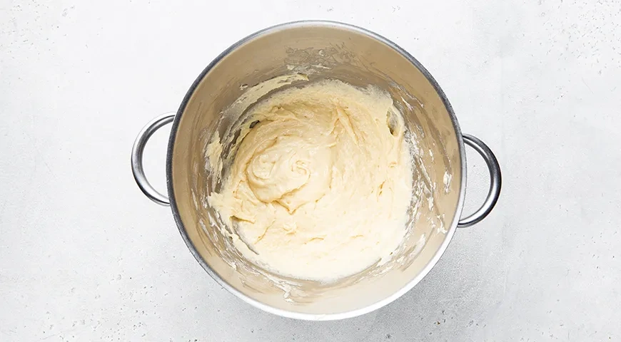 Мягкие венские вафли на молоке: шаг 4