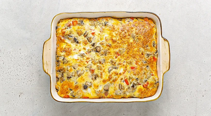 Омлет с ветчиной, грибами и сыром в духовке: шаг 4