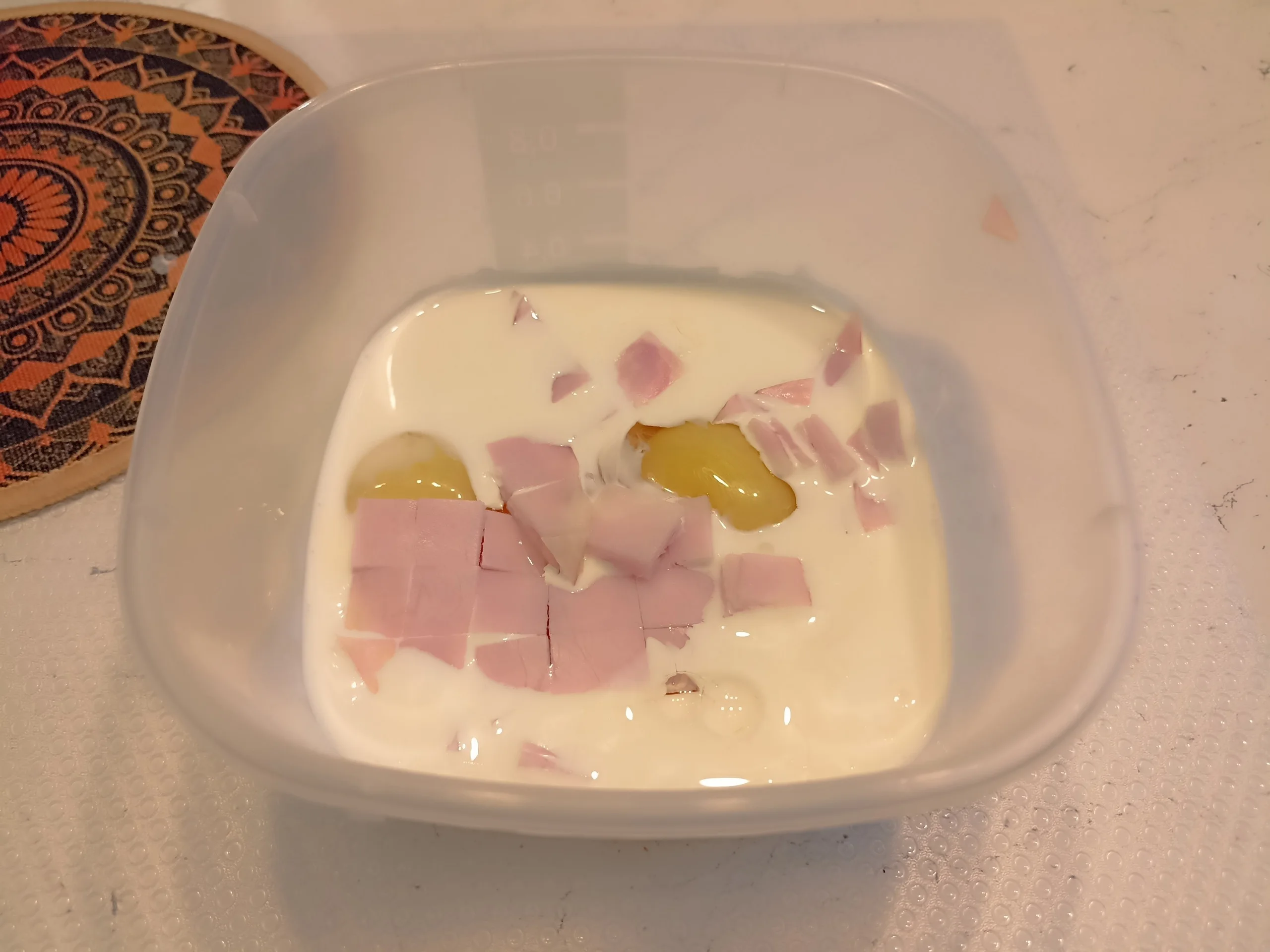 Шаг 4: Омлет с ветчиной, помидорами и сыром в мультипекаре