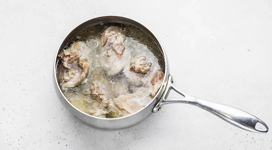 Осетинский пирог с курицей и сыром: шаг 4