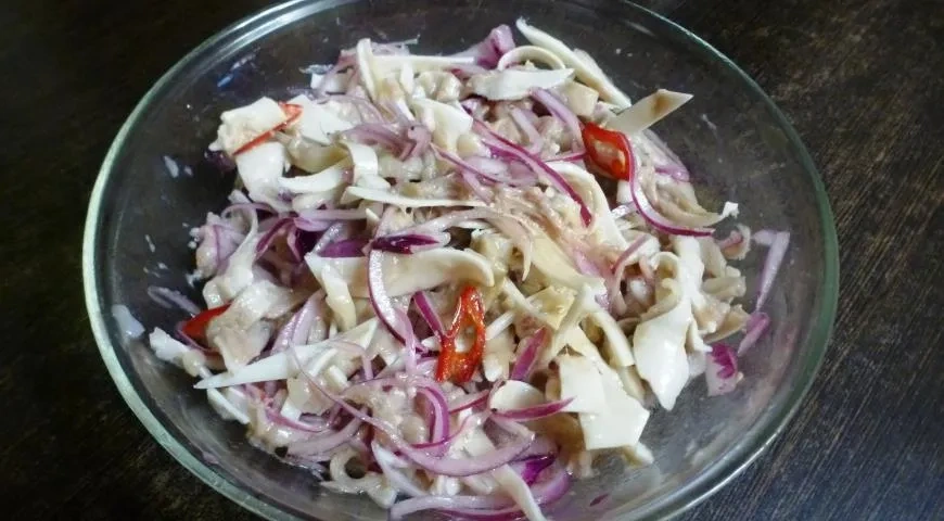 Острая закуска из свиных ушей: шаг 4