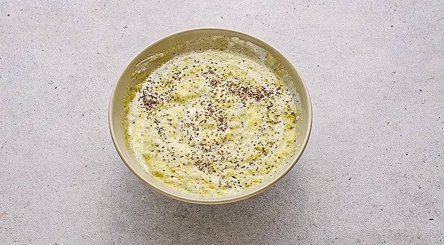 Острый сметанный соус к голубцам: шаг 4