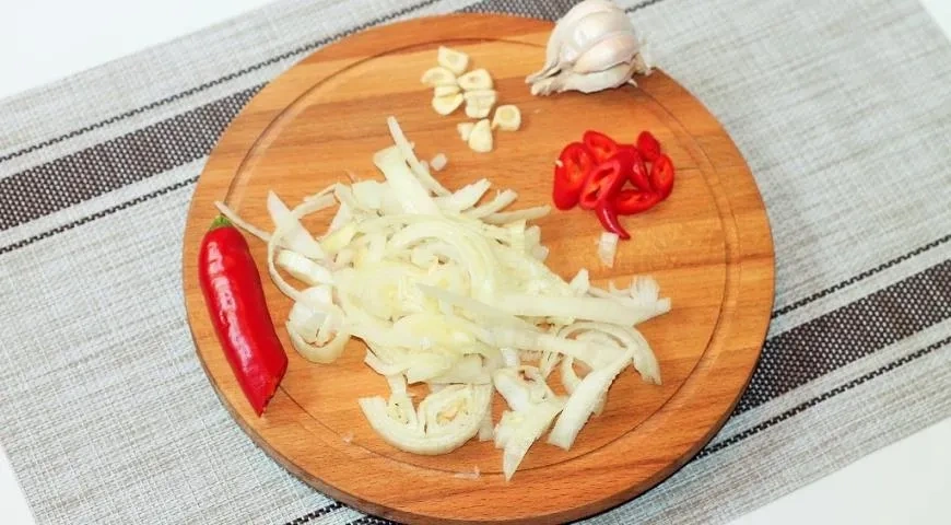 Овощи запеченные в кефирной заливке: шаг 4