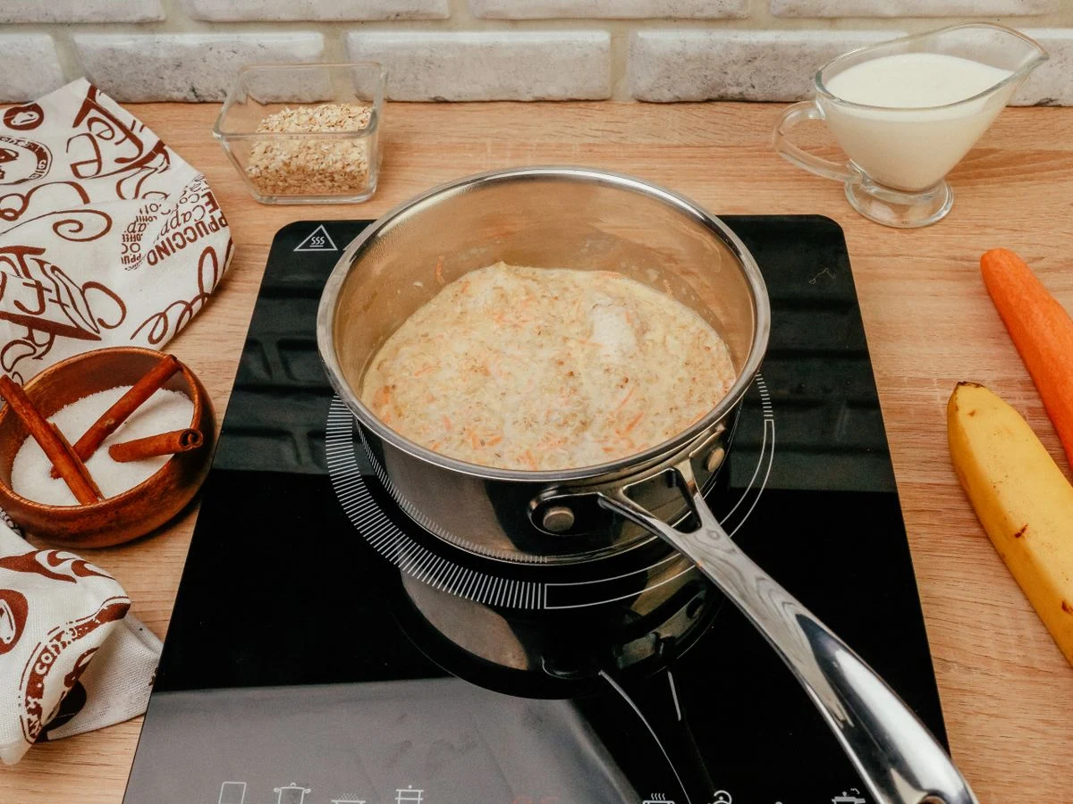 Шаг 4: Овсянка с бананом, корицей и морковью