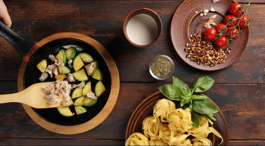 Паста с цукини и орешками: шаг 4