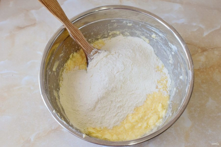 Шаг 4: Печенье орешки со сгущенкой