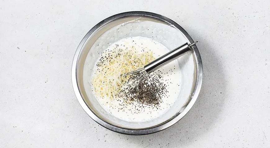 Пельмени в горшочке с сыром: шаг 4