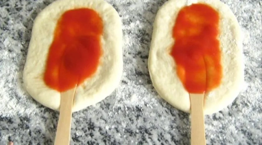 Пицца на палочке: шаг 4