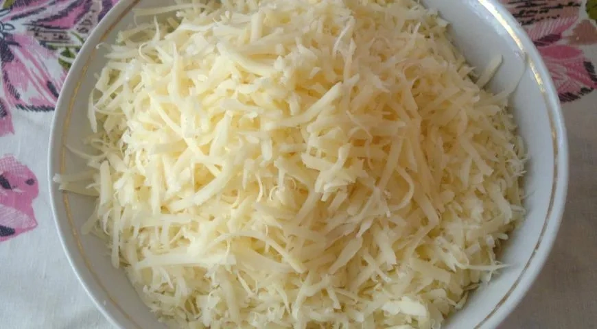 Пицца с оливками и беконом: шаг 4