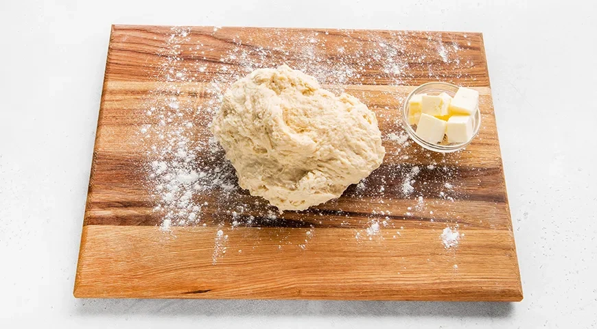 Пирог из дрожжевого теста с повидлом в духовке: шаг 4