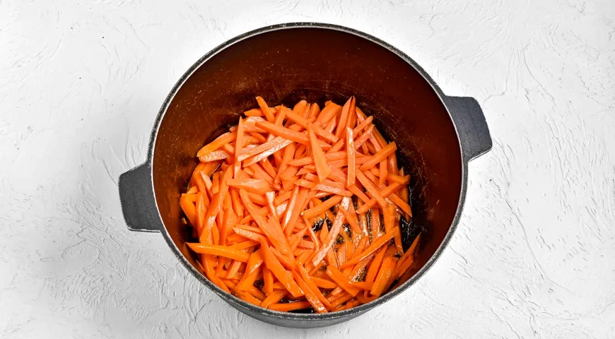 Плов с курицей в духовке: шаг 4