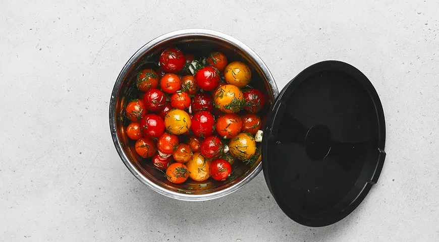 Помидоры черри быстрого приготовления с чесноком: шаг 4