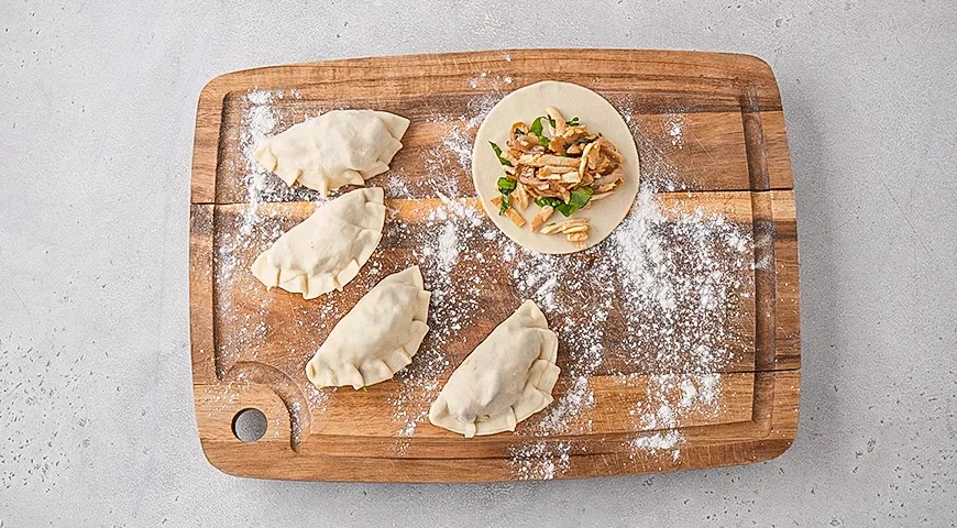 Постные вареники с тофу и грибами: шаг 4