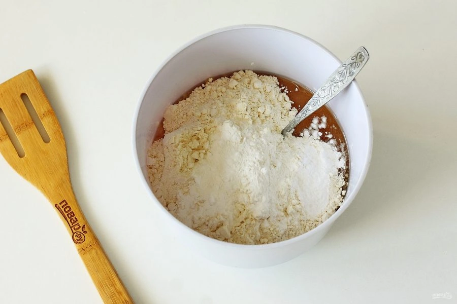 Шаг 4: Постный пирог с яблочным пюре