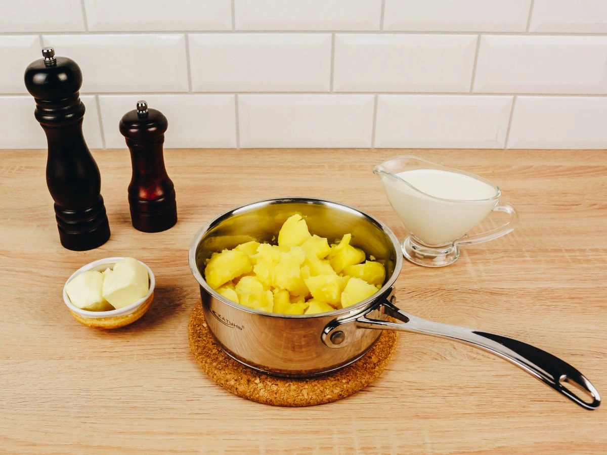 Шаг 4: Простое картофельное пюре на молоке