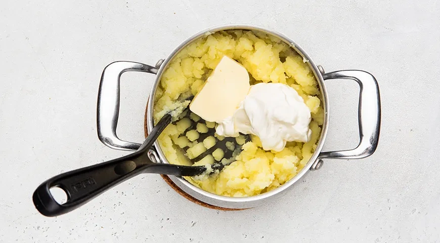 Пюре с добавлением сметаны: шаг 4