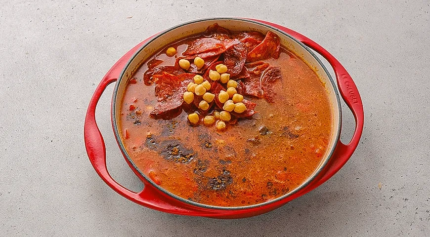 Рис по-испански с чоризо и нутом: шаг 4