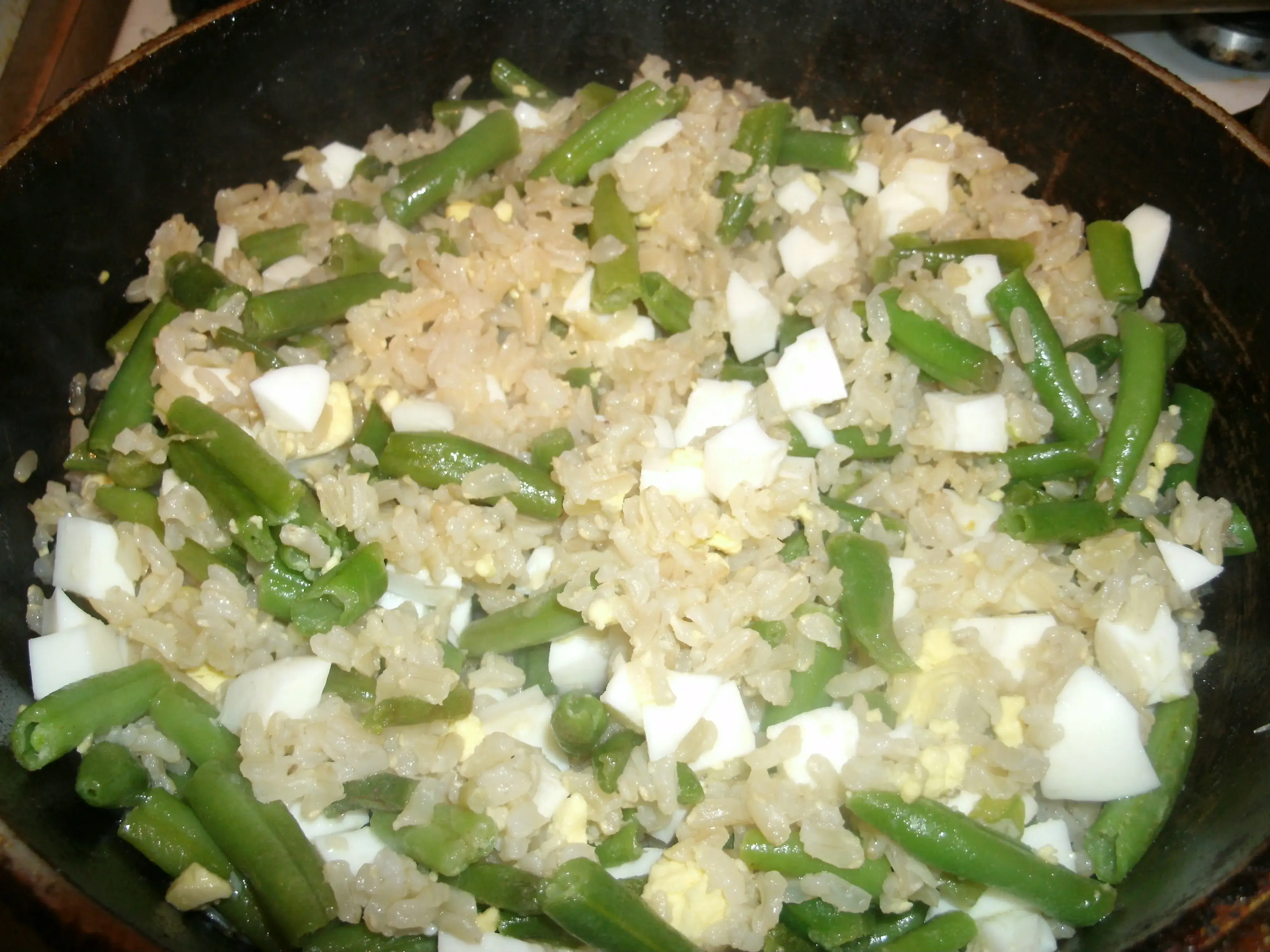 Рис с фасолью и яйцом: шаг 4