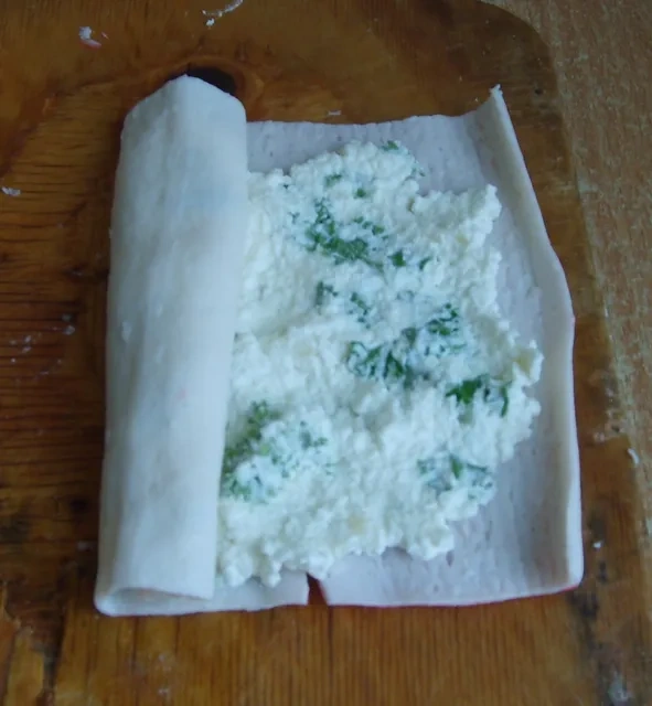 Рулеты из крабовых палочек: шаг 4