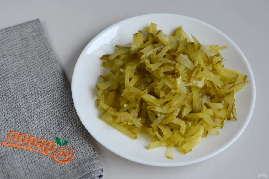 Шаг 4: Рыбный суп с солеными огурцами