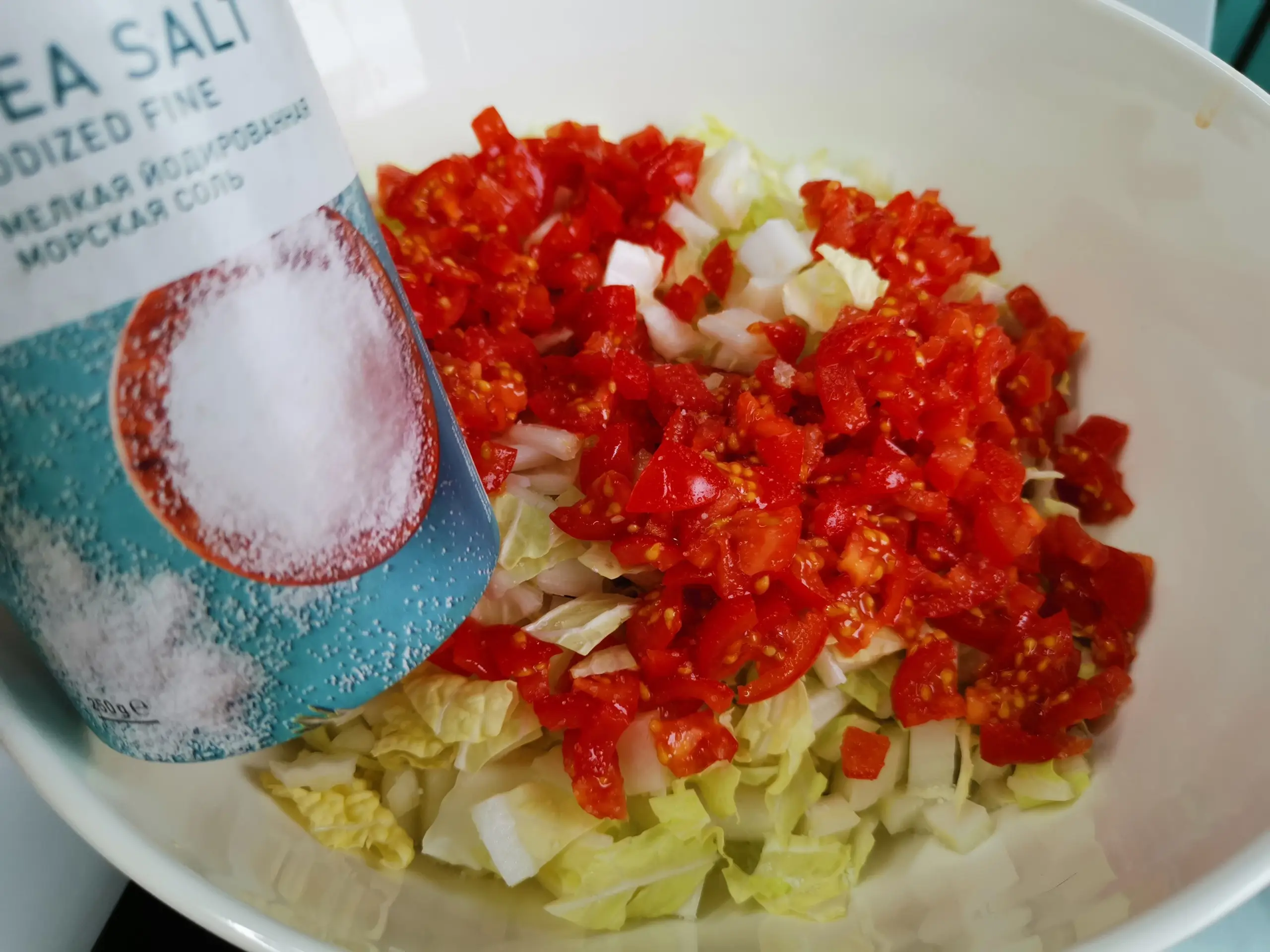 Шаг 4: Салат из пекинской капусты с яйцом