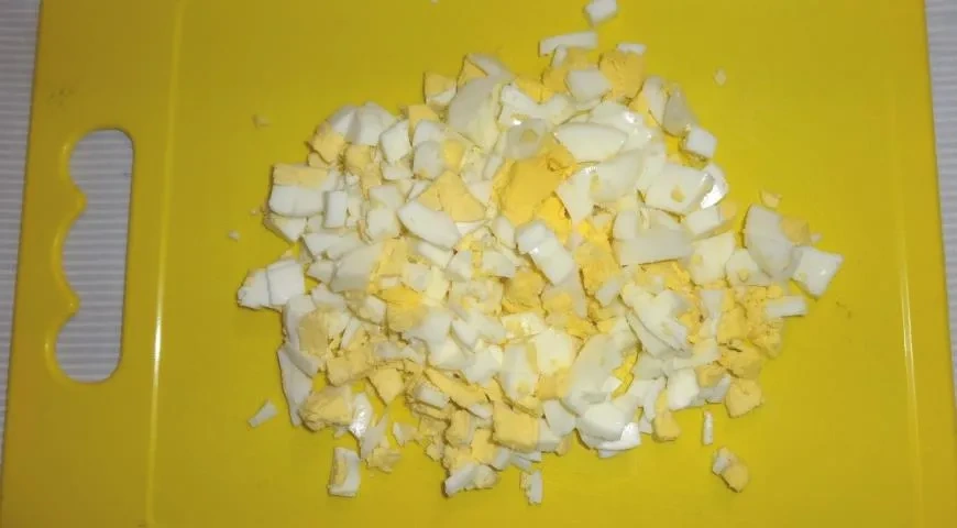 Салат Курочка Ряба: шаг 4