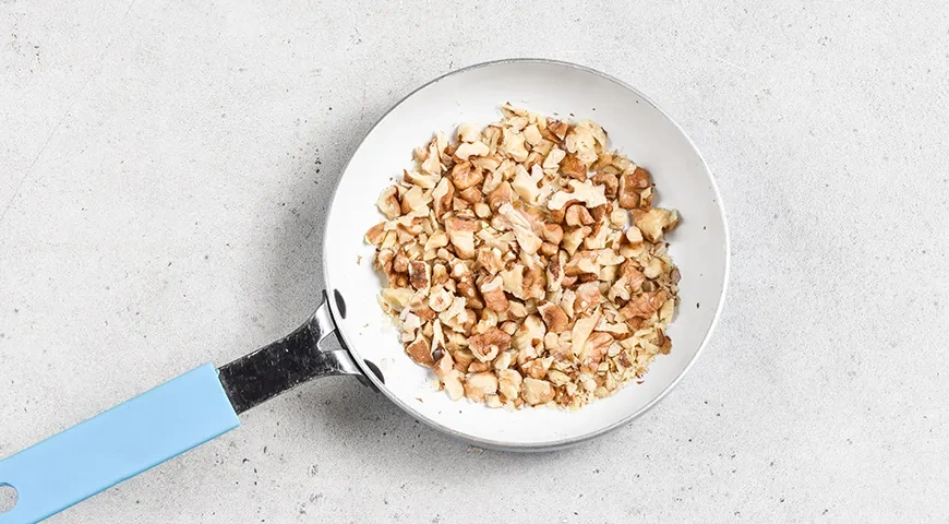 Салат «Лаззат» с хрустящими баклажанами: шаг 4