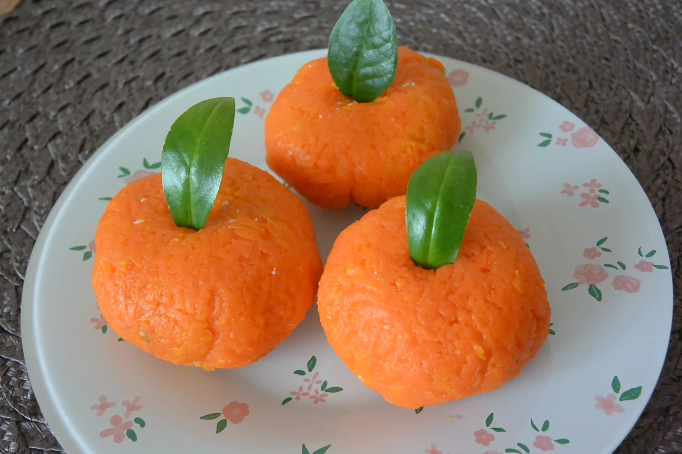 Салат «Мандаринки»: шаг 4