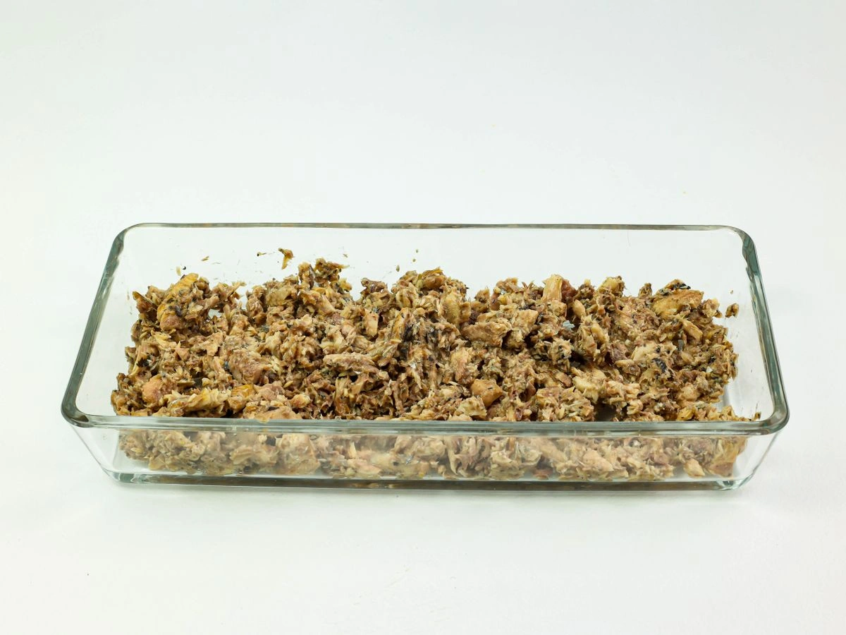 Шаг 4: Салат «Мимоза» с сайрой