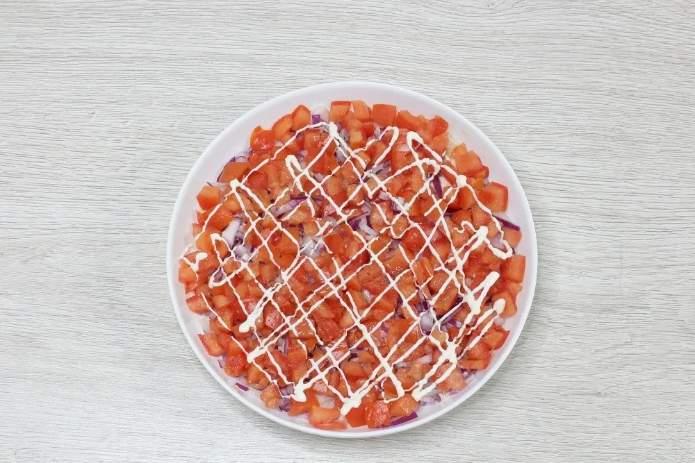 Салат «Новогодние часы»: шаг 4