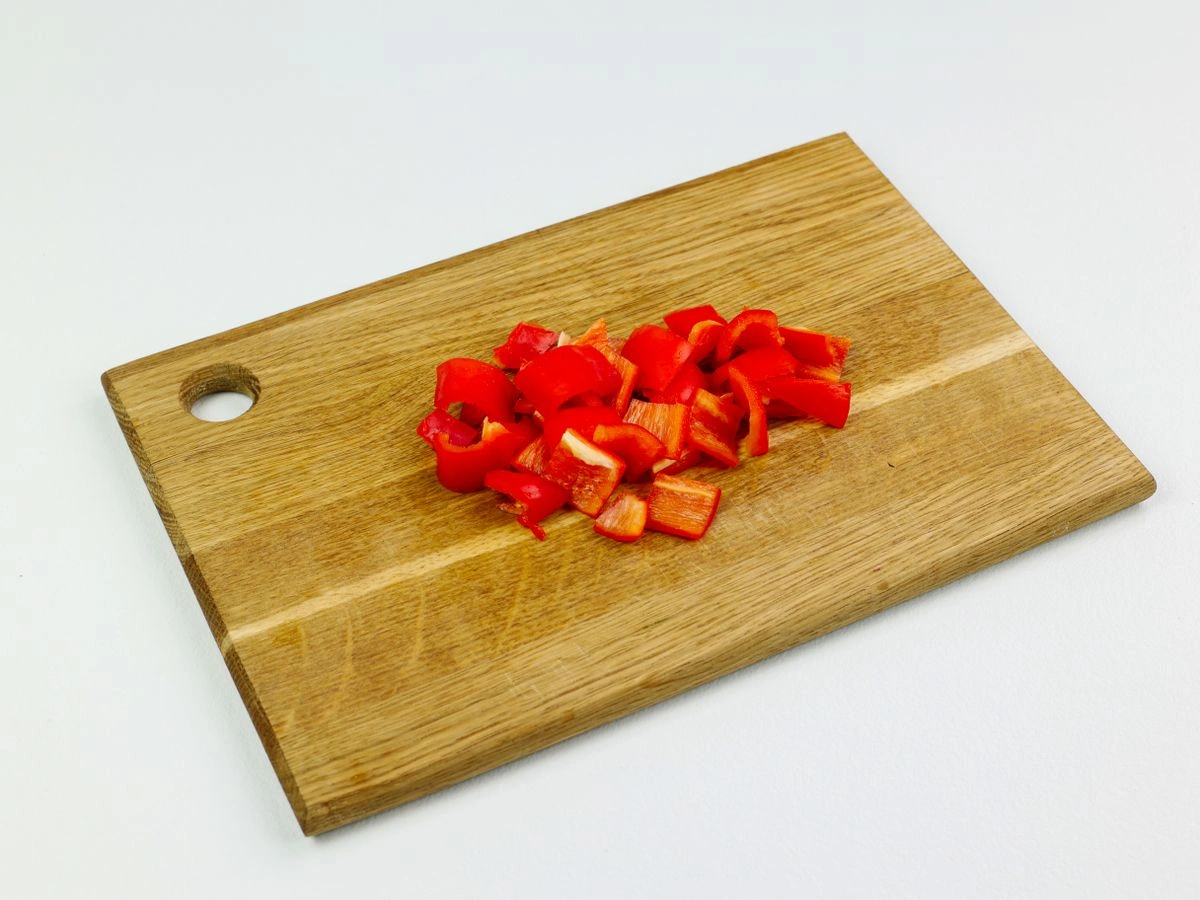 Шаг 4: Салат с авокадо и томатами