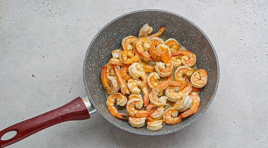 Салат с помело, креветками и острой заправкой: шаг 4