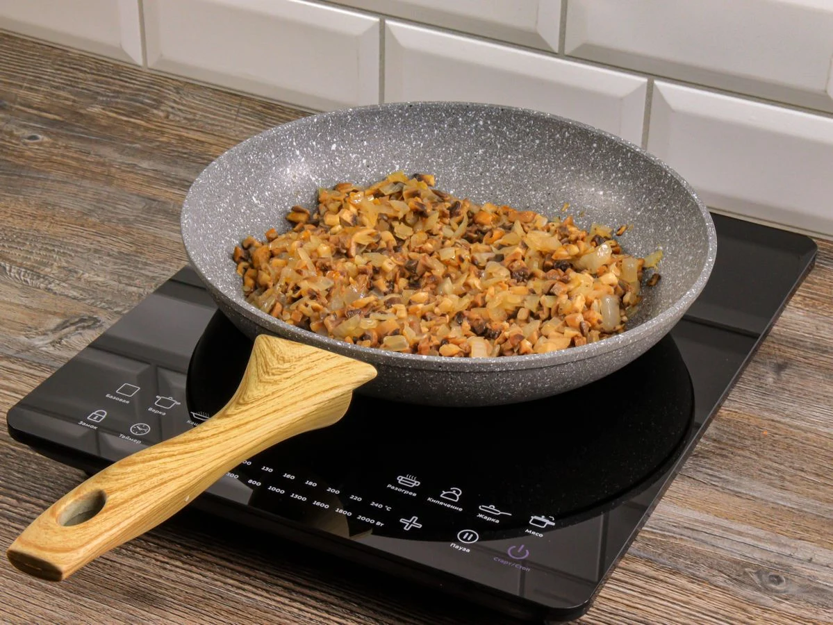 Шаг 4: Салат с шампиньонами и фасолью