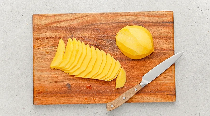 Салат с уткой и манго: шаг 4