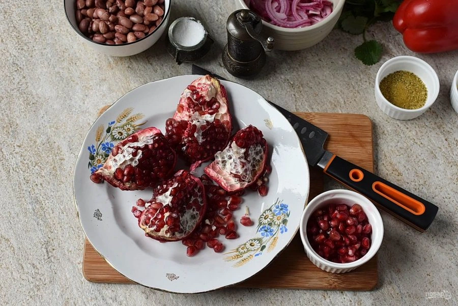 Шаг 4: Салат тбилиси с гранатом