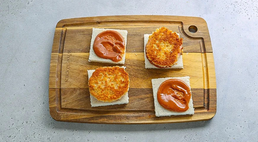 Сандо с вареной колбасой: шаг 4