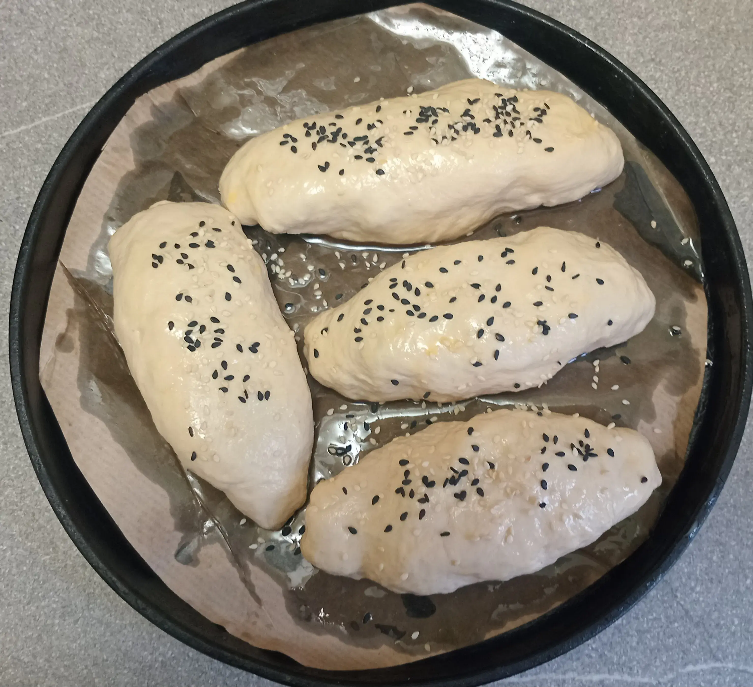 Сардельки с картофелем в тесте: шаг 4