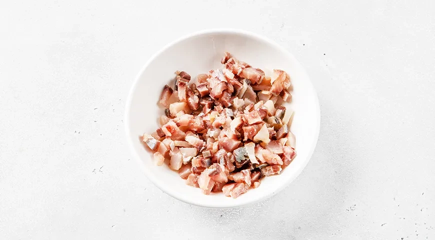 Селедка под шубой с орехами: шаг 4